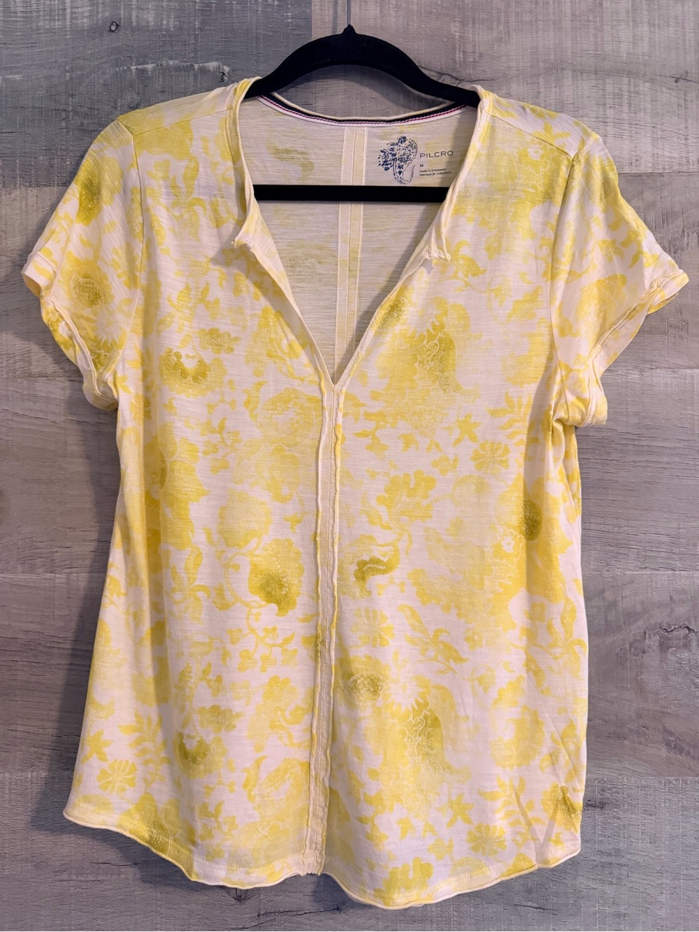 Pilcro Yellow and White Floral V-Neck Short Sleeve Top